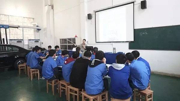 广东省南方技师学院校风如何-广东技校排名网