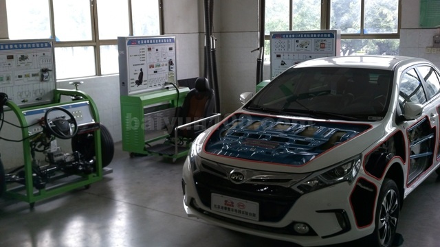 新能源汽车实训场室