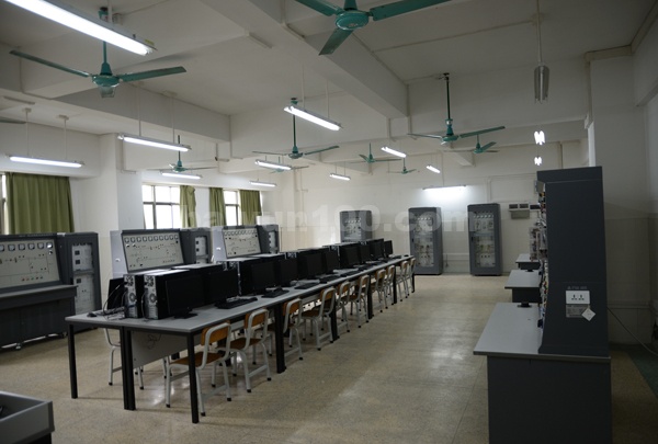 电力系统继电保护实训室