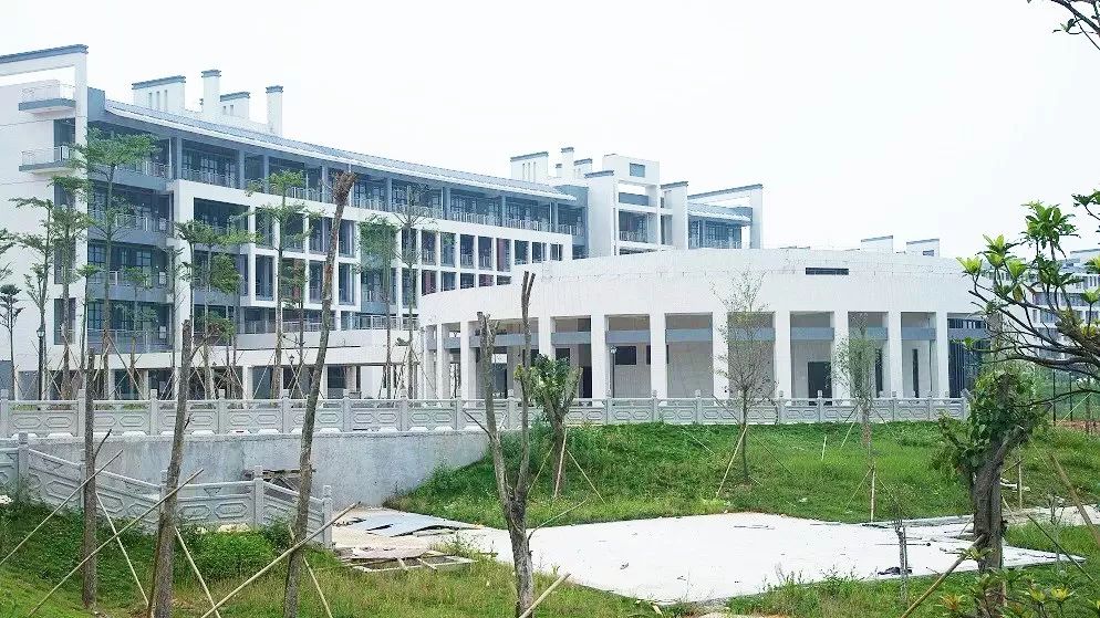 美爆 广东省轻工业技师学院（增城校区）