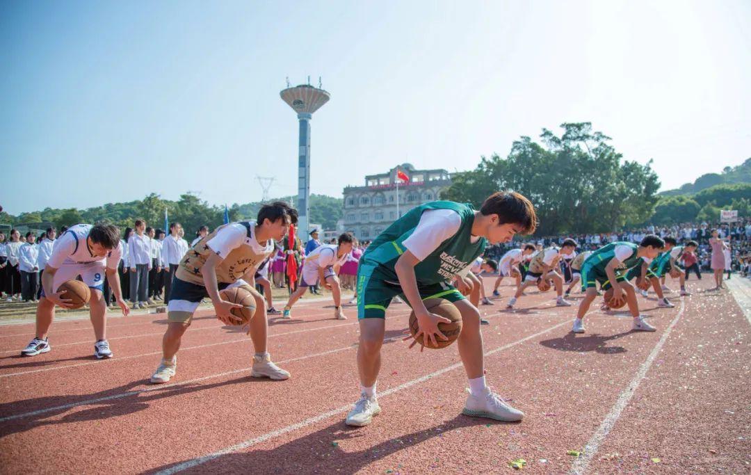 广东华文航空艺术职业学校（附招生专业）-广东技校排名网