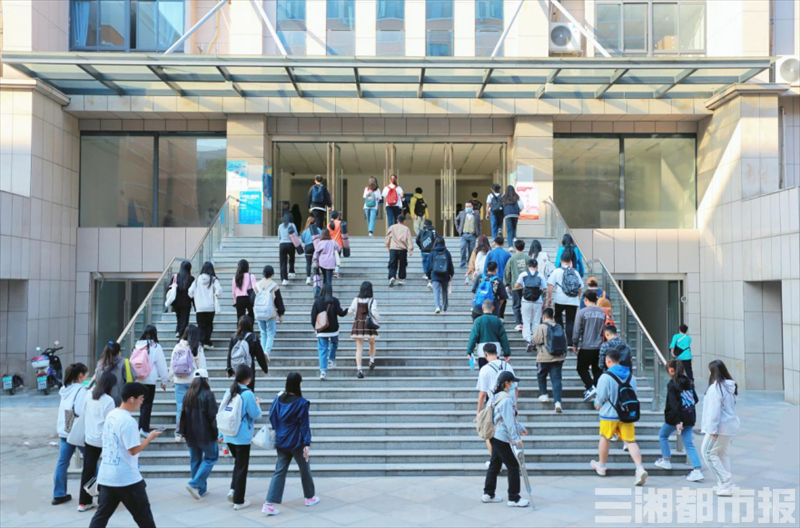 湖南涉外经济学院（附招生专业）-广东技校排名网