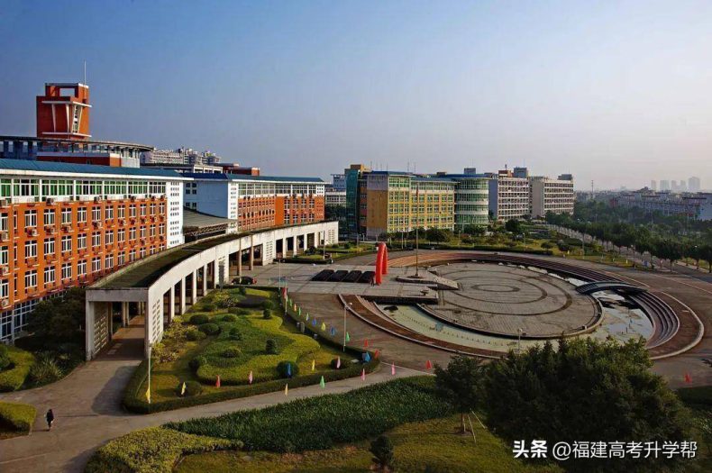 福建职校排名前二十名学校，重点专业是什么？-1