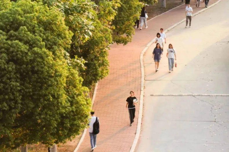 广州新华学院2023年普通专升本拟招生专业公布-1