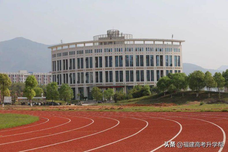 福建职校排名前二十名学校，重点专业是什么？-1