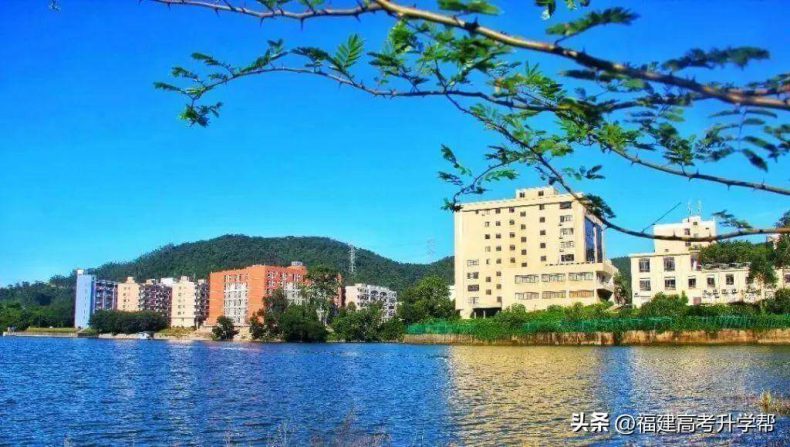 福建职校排名前二十名学校，重点专业是什么？-1